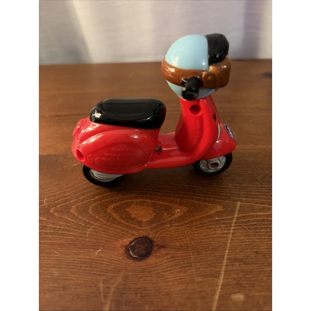 Chicco Red‎ Vespa Pull Back Toy